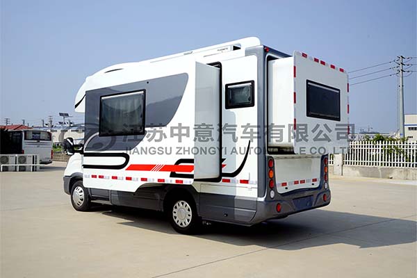中意SZY5045XLJN2欧胜双拓展自动挡依维柯C型房车