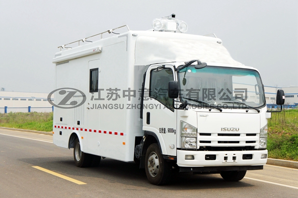 电力检测车